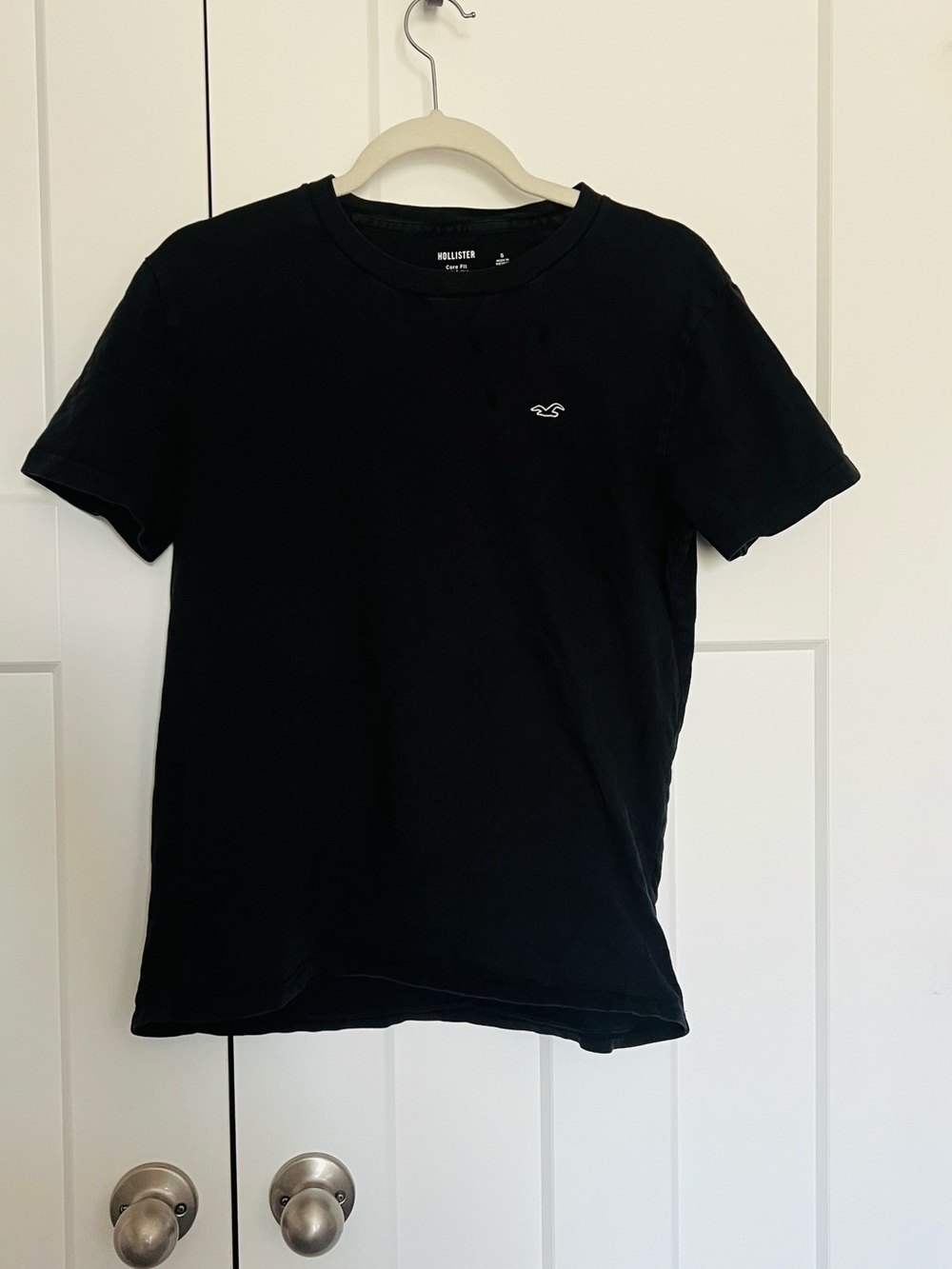 Hollister Black Short Sleeve Crewneck T-Shirt with Chest Logo